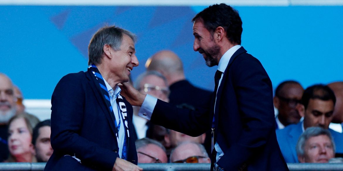 Romano reveals "ruthless" manager Man Utd chiefs are on speaking terms with