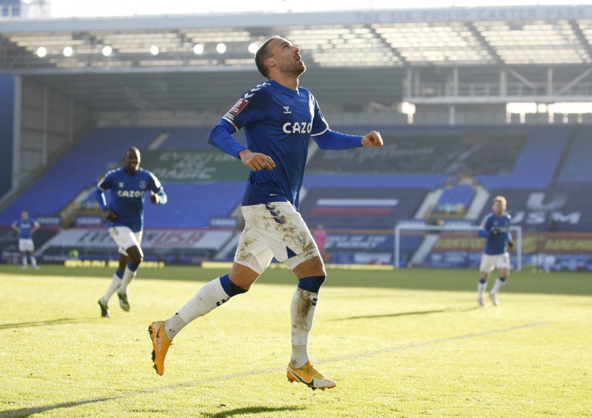 Everton transfer news on Cenk Tosun