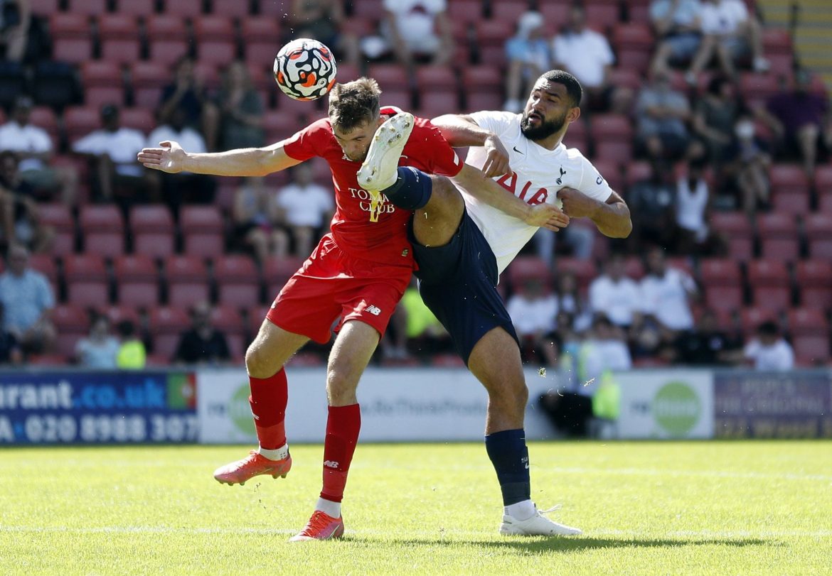 Celtic continue Carter-Vickers talks