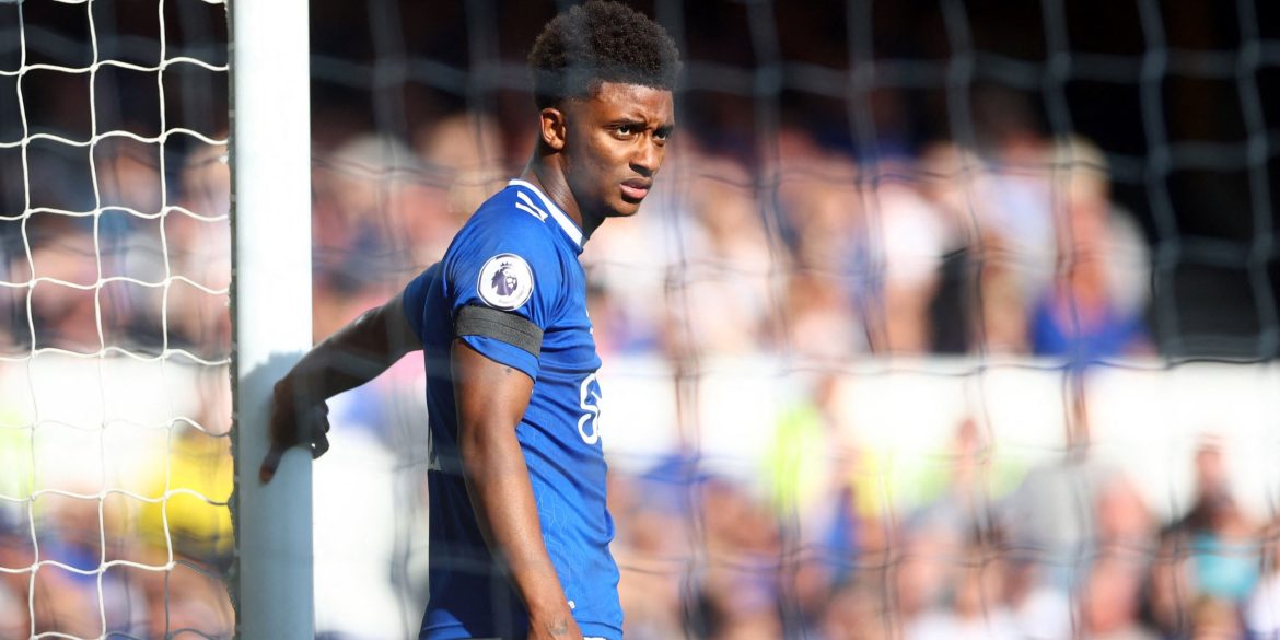 Everton: Dyche Eyeing "Amazingly Talented" £8m Demarai Gray Upgrade